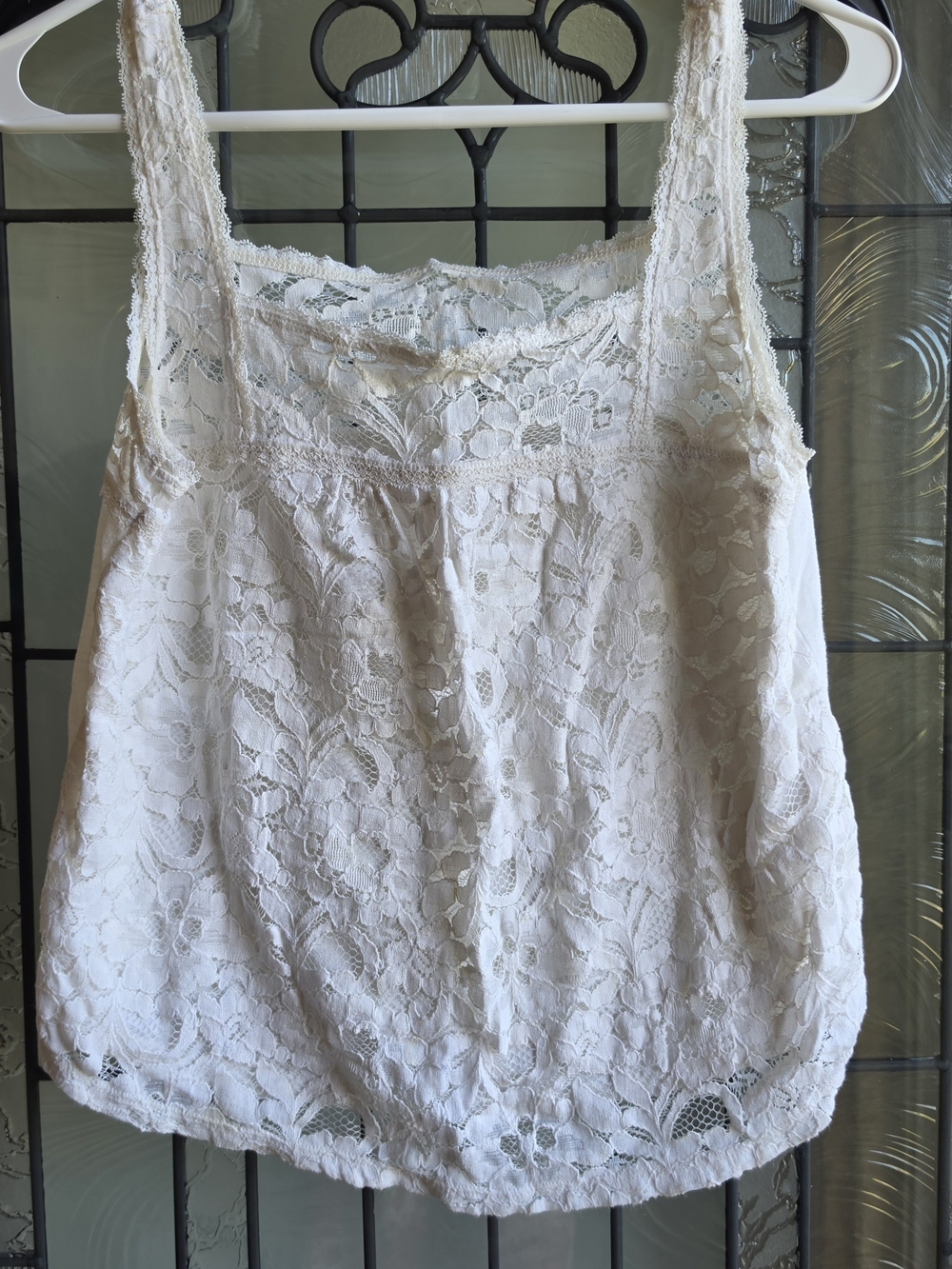 Hollister Cream Lace Camisole Tank